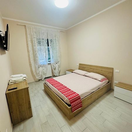 Casa Ayden Apartamento Livorno Exterior foto